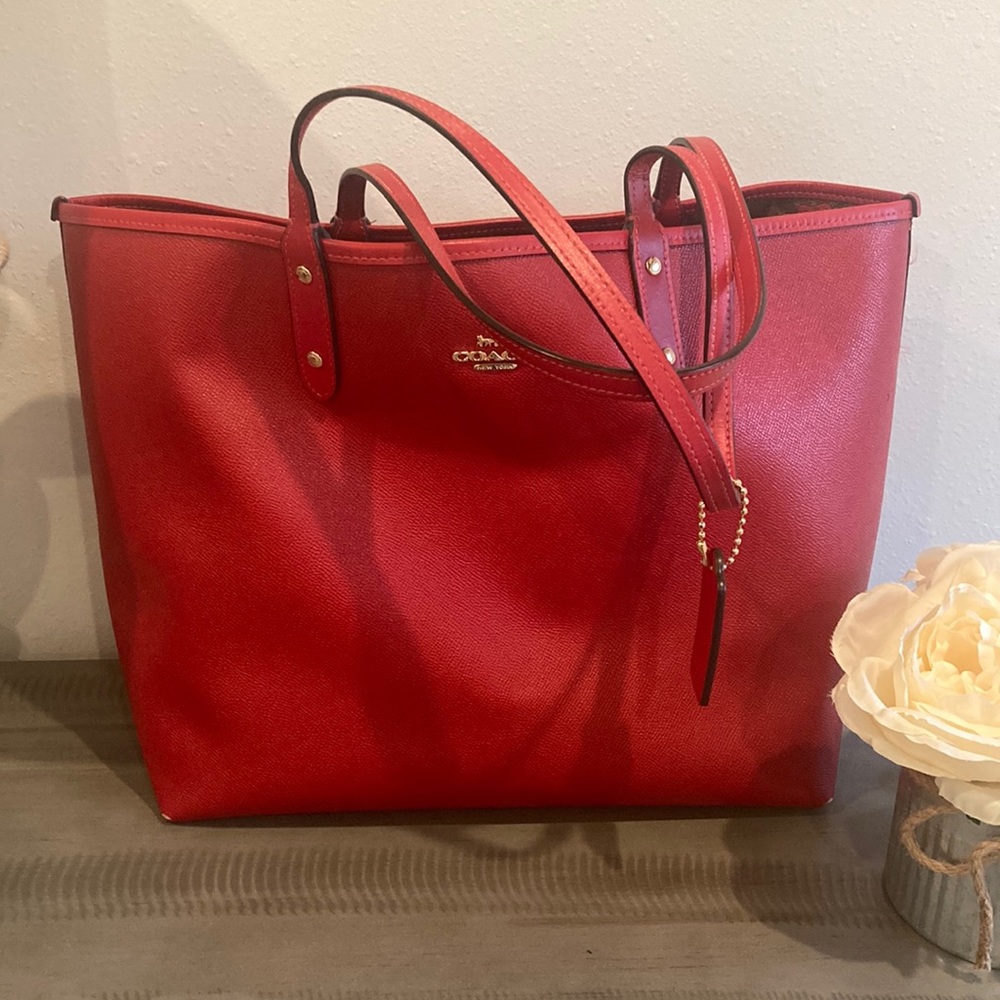 Coach Signature red / hearts eversible tote